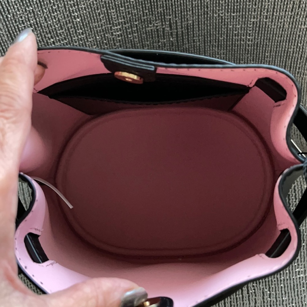 authentic  Marc Jacobs leather bag - Picture 6 of 16